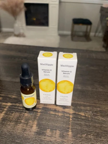 Mad Hippie Vitamin C Serum & Hyaluronic Acid 1 oz x 2pk - Image 2