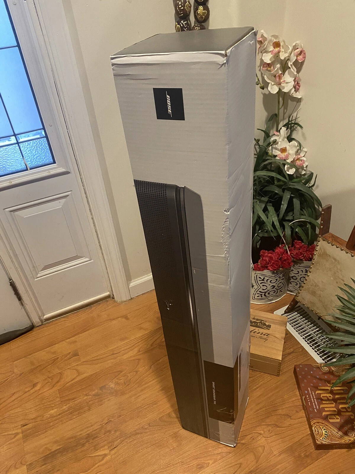 700 Smart Soundbar WAmazon Alexa and Google Assistant Black Bose Sound