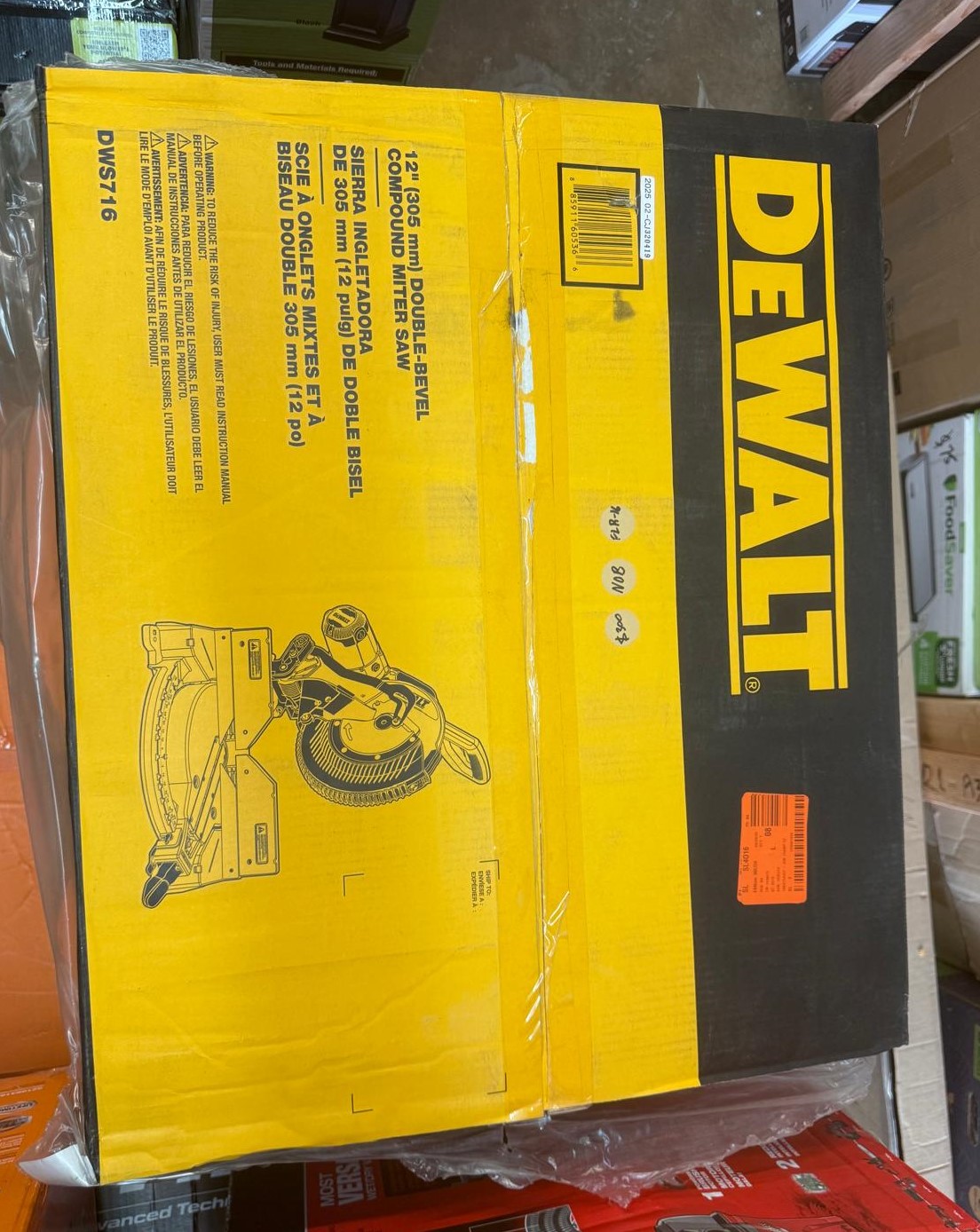 DEWALT 15 Amp Corded 12 in. Compound Double Bevel Miter Saw - Image 2
