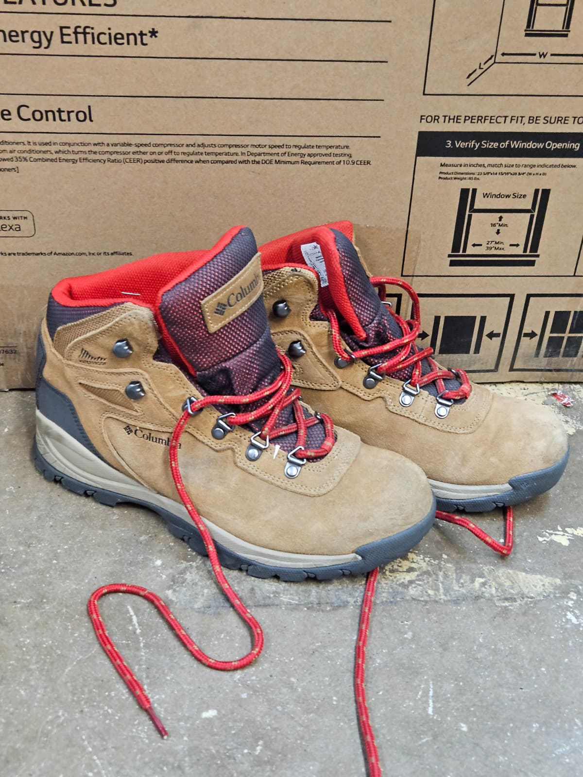 Women’s Newton Ridge Plus Waterproof Amped Hiking Boot (Size no find)