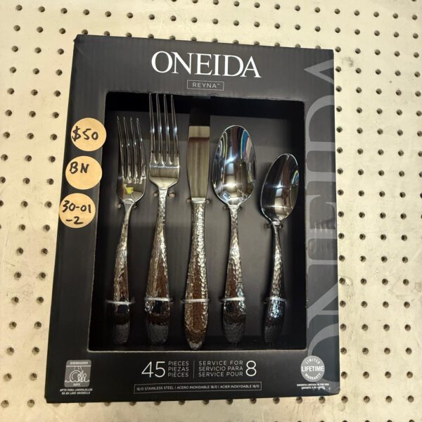 Oneida Calm 45-Piece Flatware Set