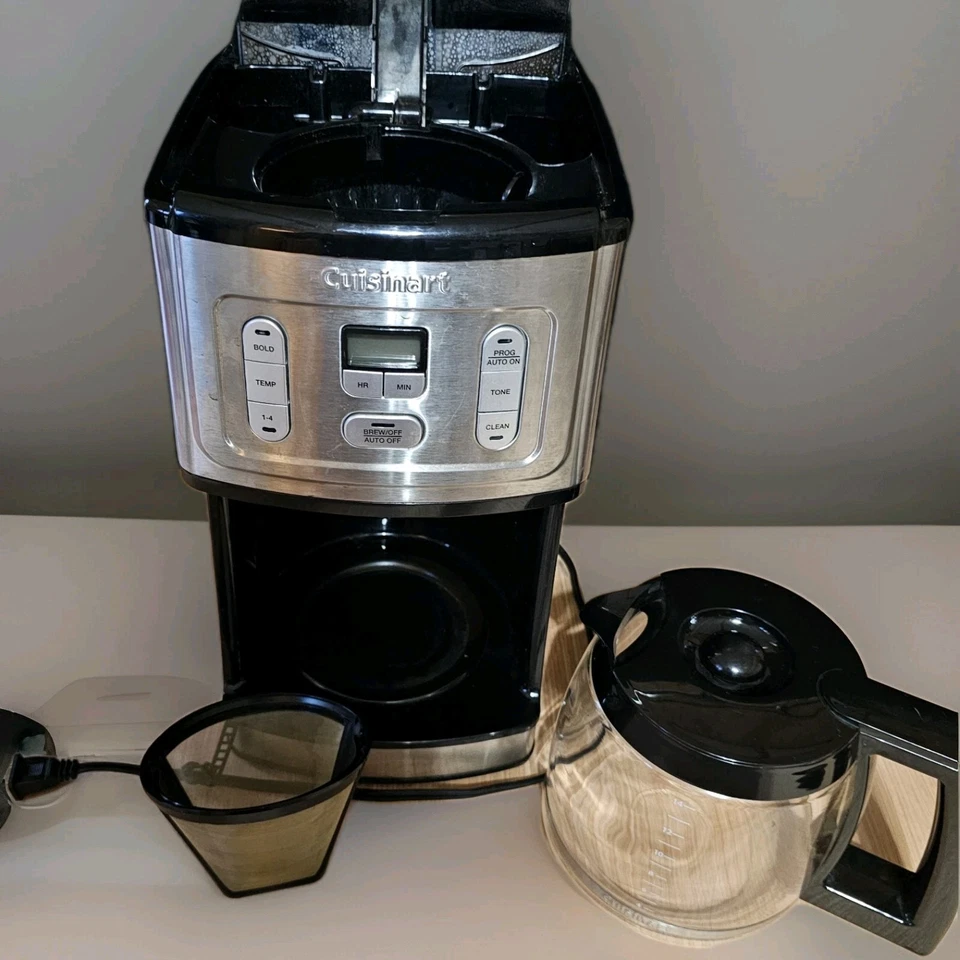 Cuisinart Brew Central 14-Cup Programmable Coffeemaker - Image 7