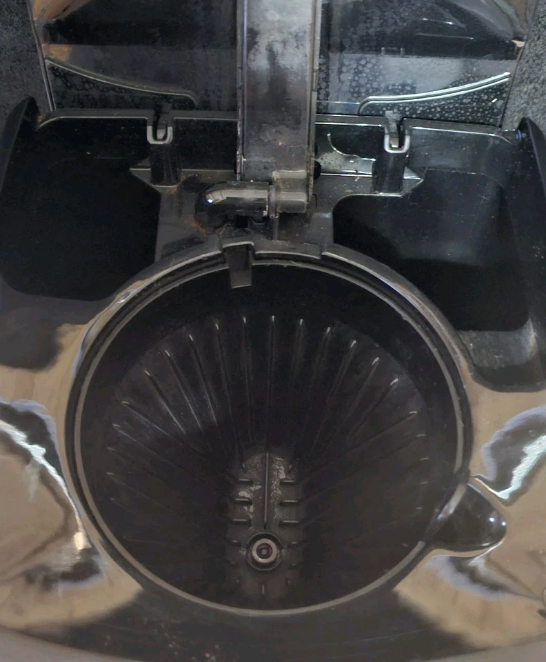 Cuisinart Brew Central 14-Cup Programmable Coffeemaker - Image 8