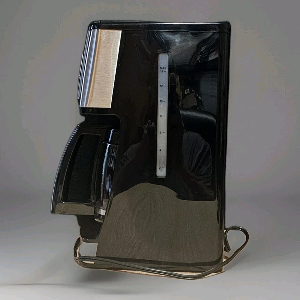 Cuisinart Brew Central 14-Cup Programmable Coffeemaker - Image 10