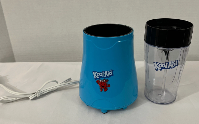Nostalgia Kool-Aid Slush ‘N Go Personal Blender with 2 Travel Bottles – Blue