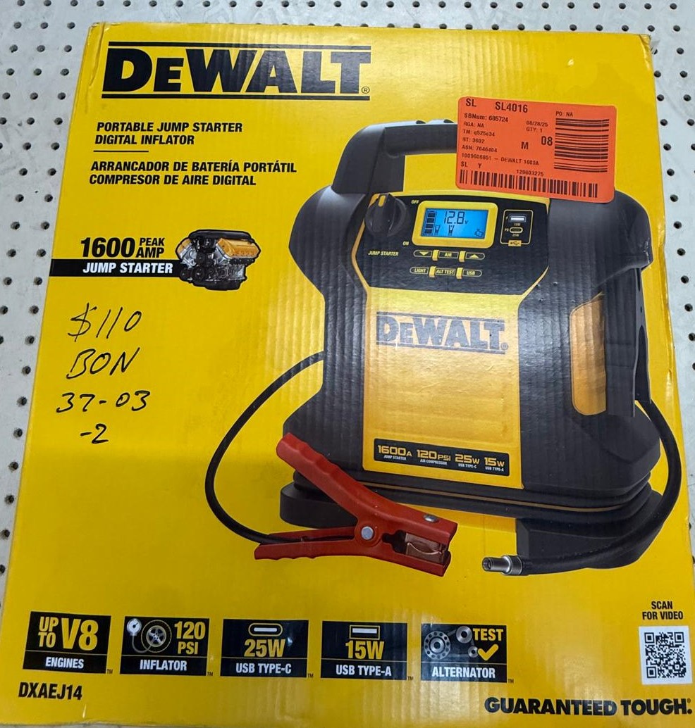 1600 Peak Amp Jump Starter with Digital Compressor and USB Power Bank