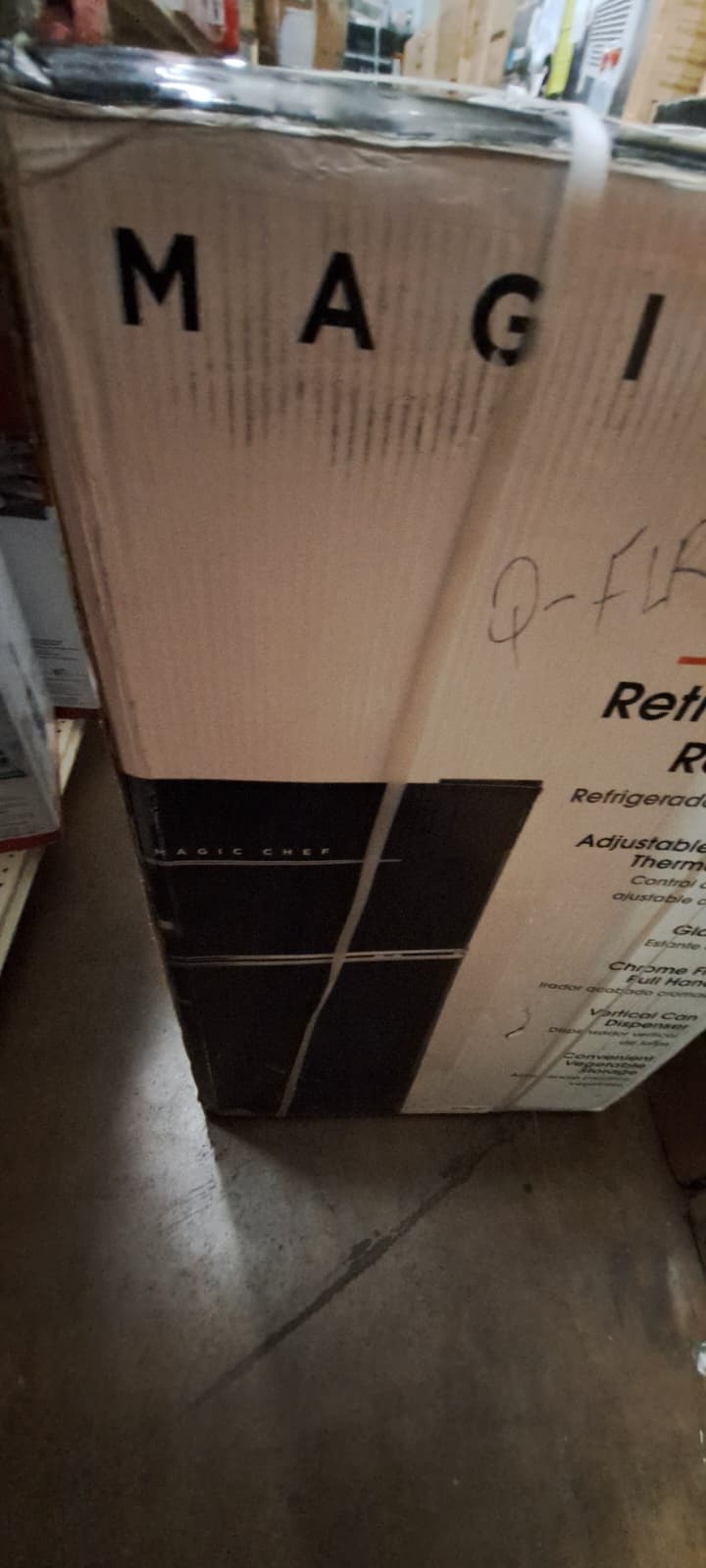 Magic Chef 3.2 cu. ft. Retro Compact Refrigerator - Image 2