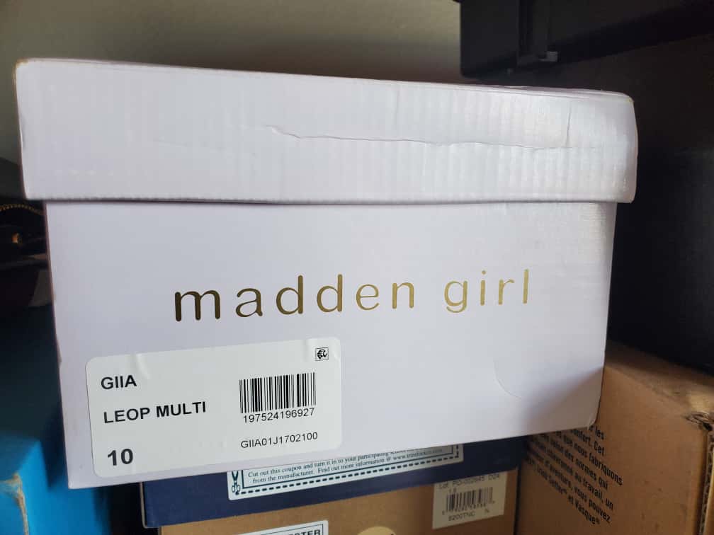 Madden Girl Womens Giia Sneaker 10