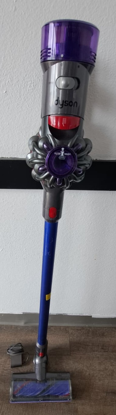 Dyson V8 Origin Extra Cordless Vacuum  Blue