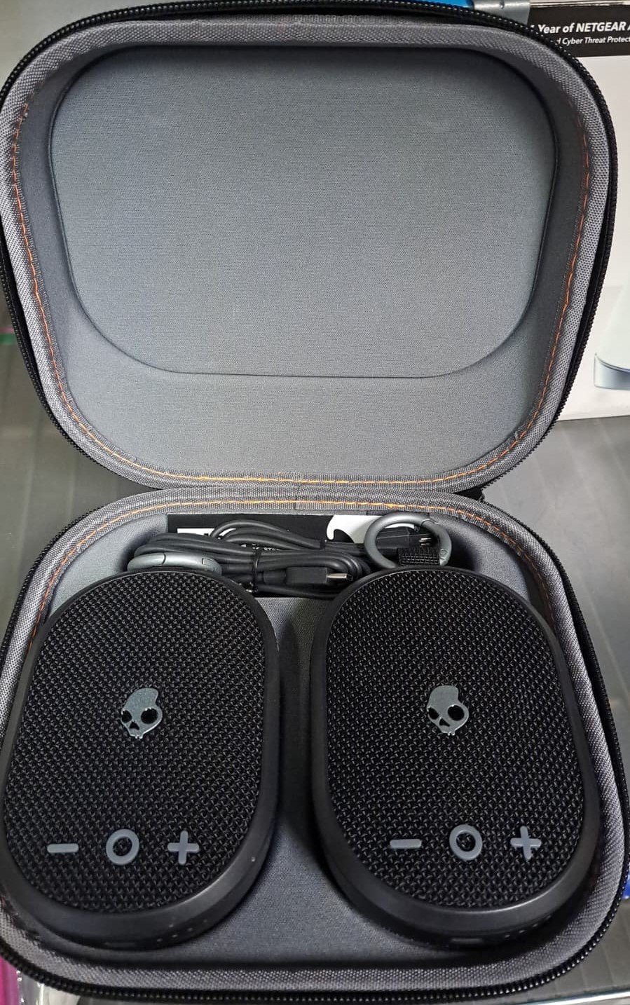 Skullcandy Kilo Wireless Bluetooth Speaker with Case Bundle