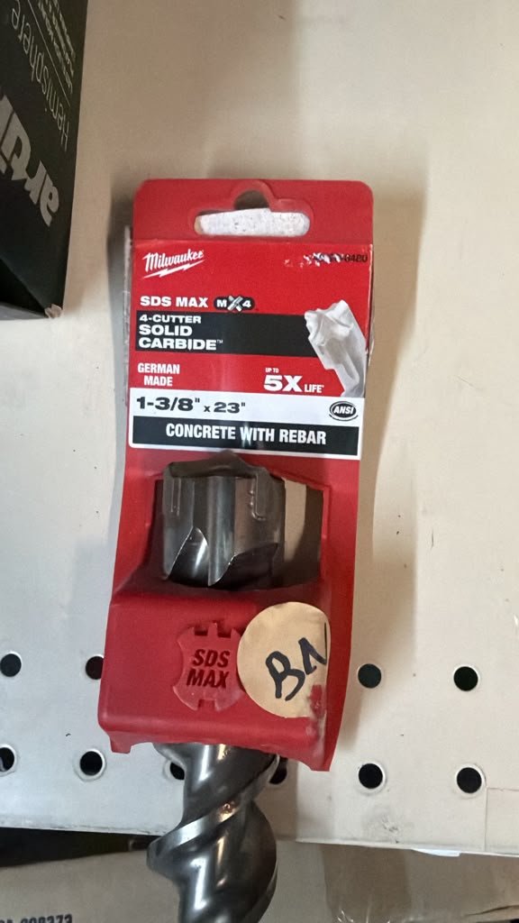 Milwaukee 48-20-8480 1-38 in. x 23 in. 4-Cutter