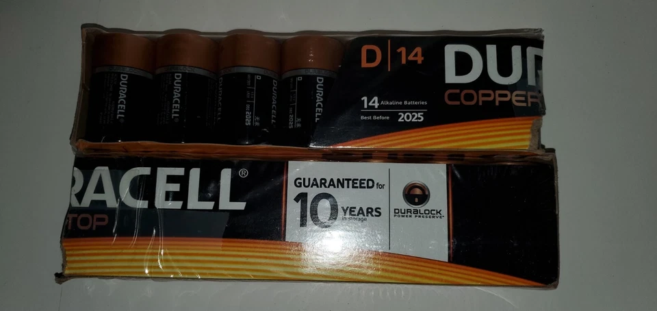 Duracell D Alkaline Batteries, 14-count Pack - Image 2