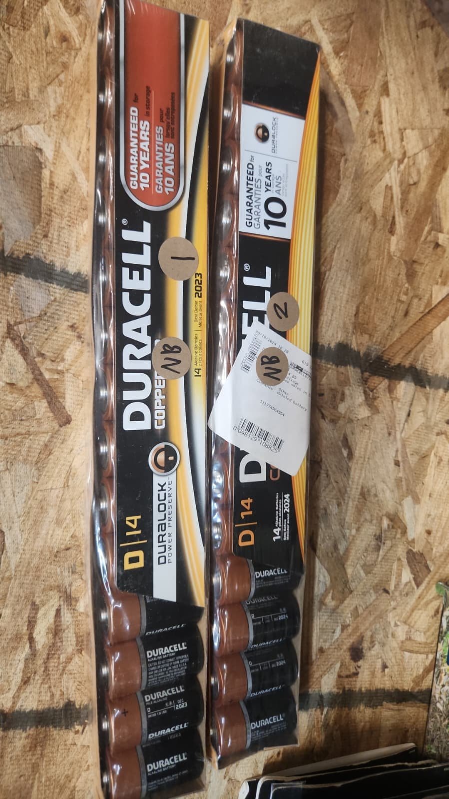 Duracell D Alkaline Batteries, 14-count Pack - Image 4